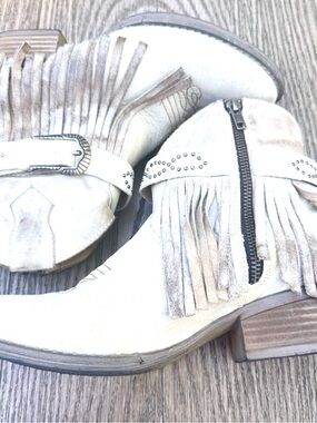 Cowboy Western Moto Fringe studded Boots White Beige